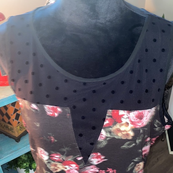 Floral Mid Maxi - Picture 4 of 5